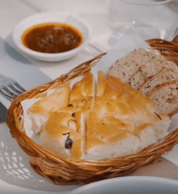 Aglio Olio Bread & Aglio Olio as a dipping sauce