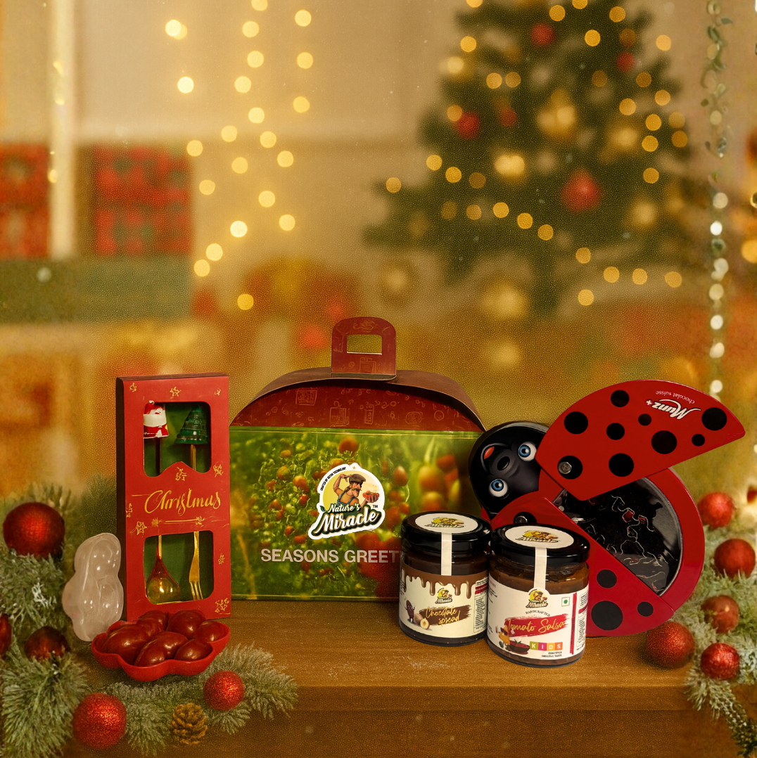 Gourmet Hamper – Festive Gift Box with Sauces, Chocolate & Accessories